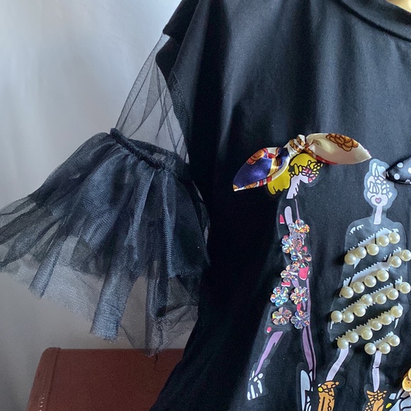 Ruffle sleeve fashion detailed  top - Picture 4 of 6